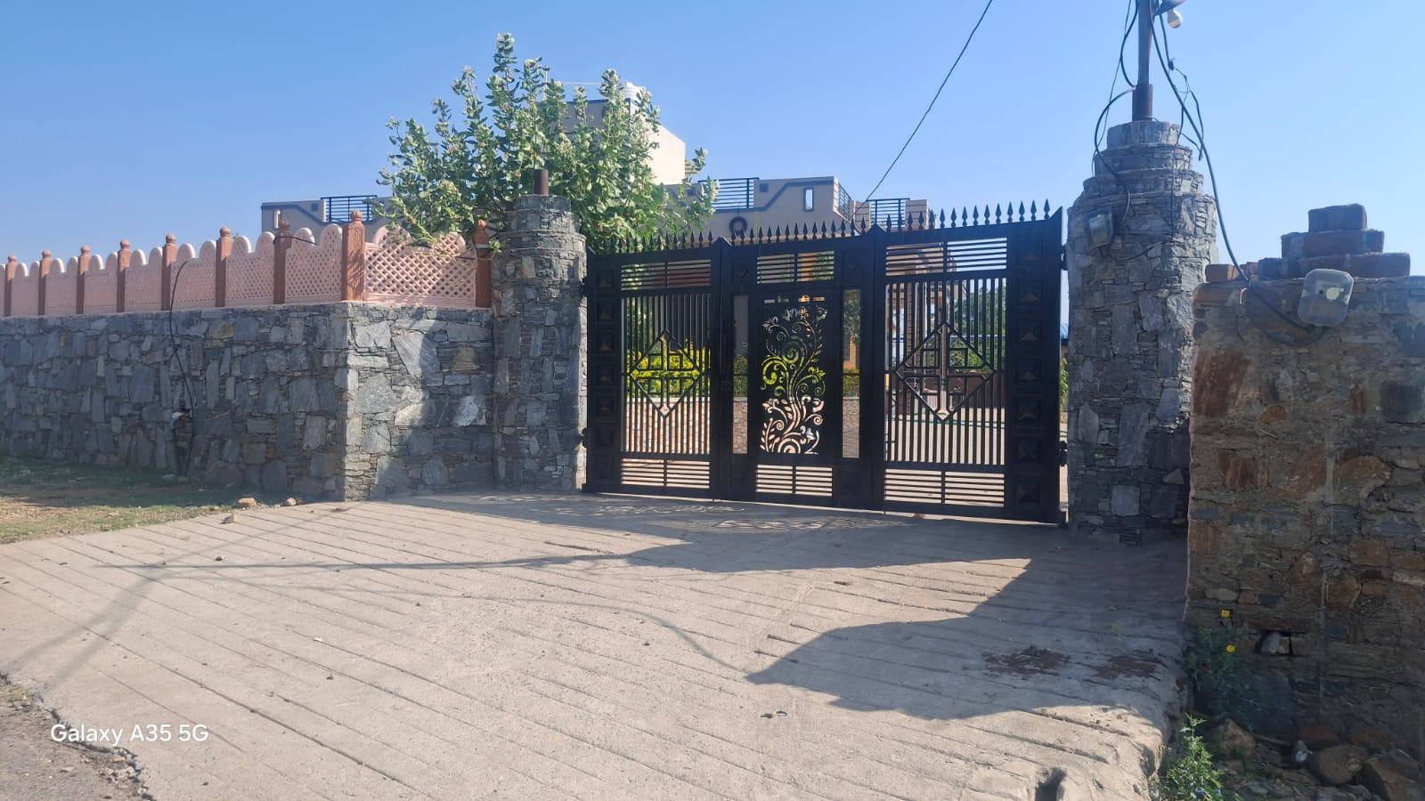 Main Gate Installation