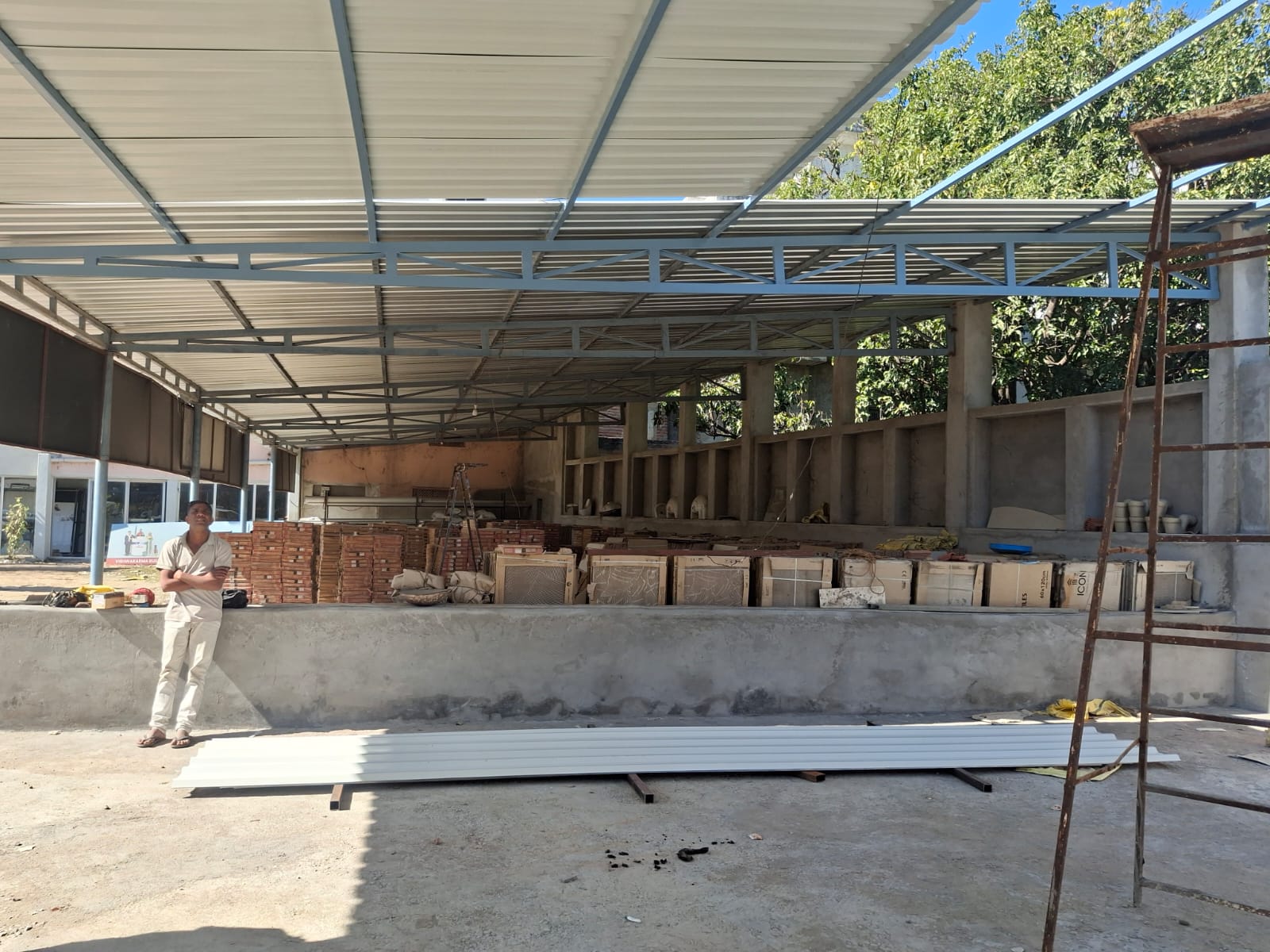 Industrial roofing installation